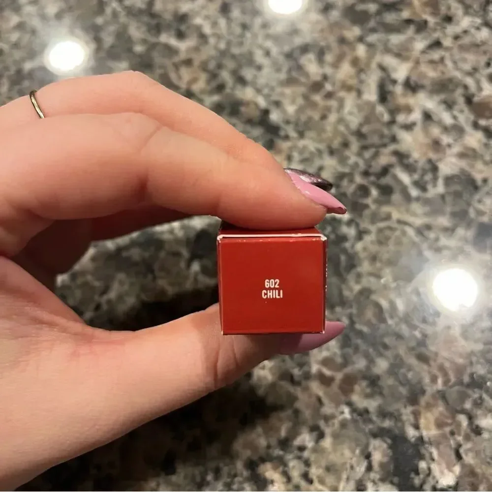 MAC MATTE LIPSTICK- chili